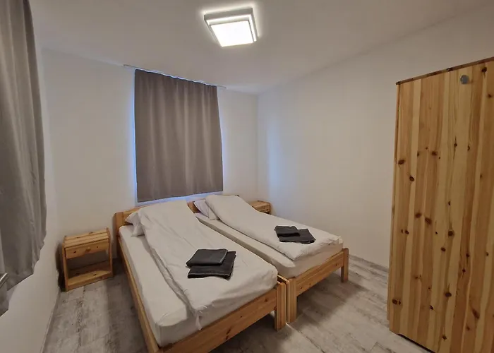 Oerdoeg Tanya Vendeghaz Apartament *