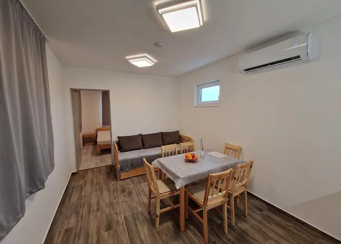 Oerdoeg Tanya Vendeghaz